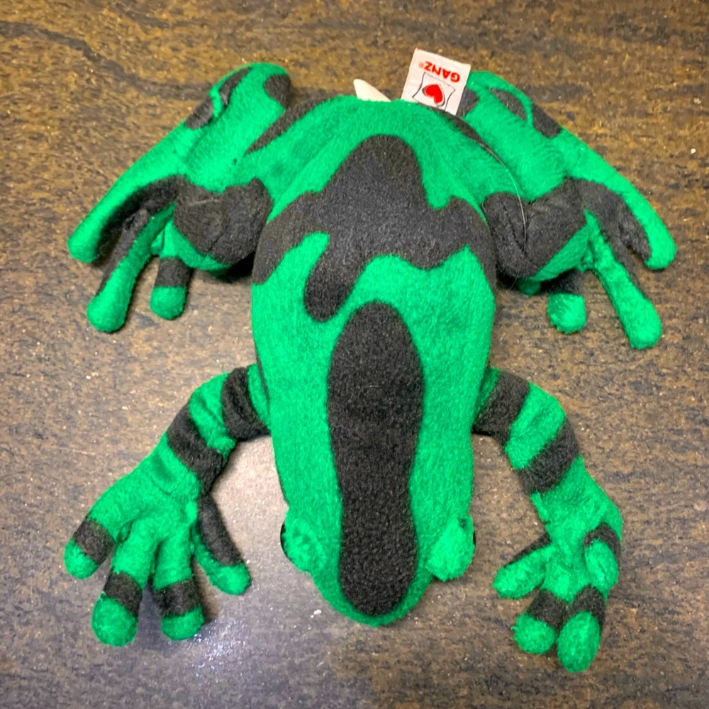 GANZ CHEEKTOWAGA | Realistic Poison Dart Frog  | Rare
